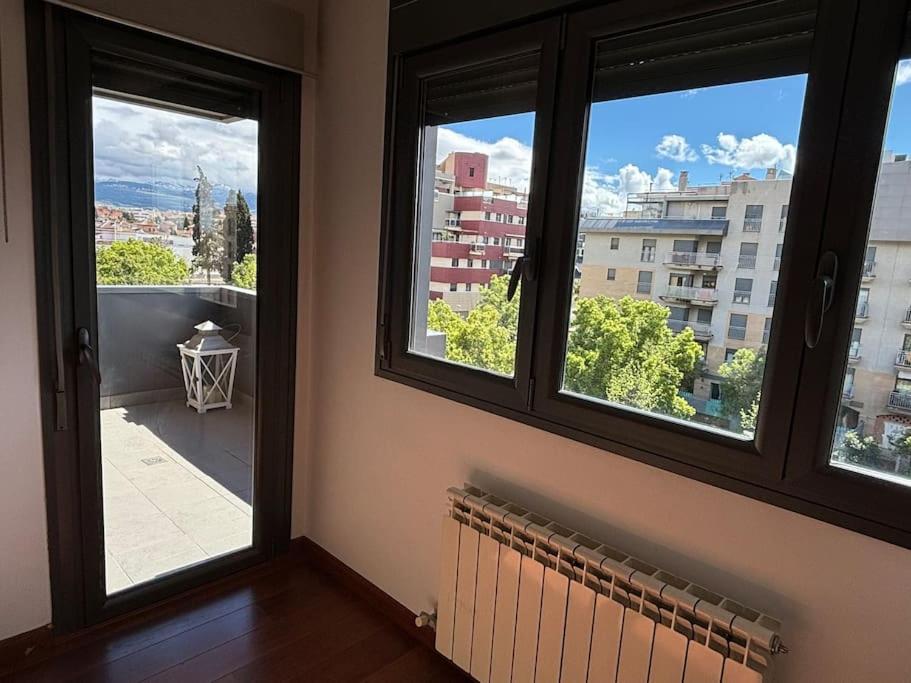 Apartamento Forum - Ciencias Granada Ngoại thất bức ảnh